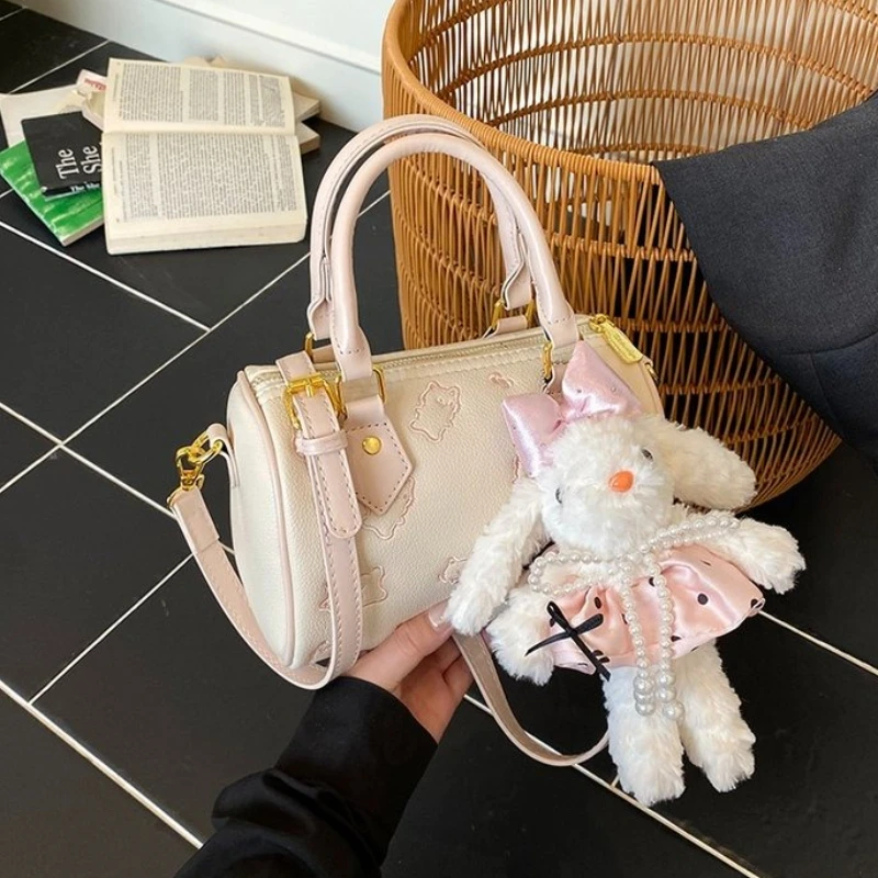 

This Year, Small Bags Are in Vogue. The 2025 New Fashionable Crossbody Bag Is A Korean Version of The Ins Hand-held Pillow Bag