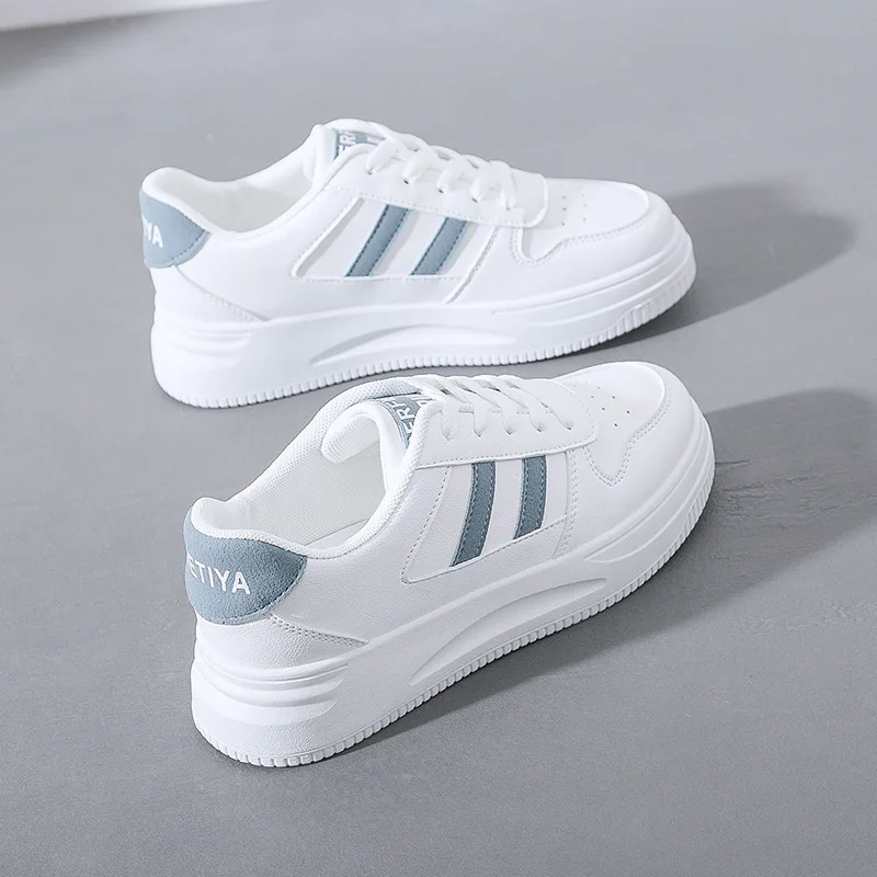 Women Sneakers 2022 Spring Autumn New Breathable Mesh Casual Small White Shoes Fashion Korean Version All-match Lady Board Shoes