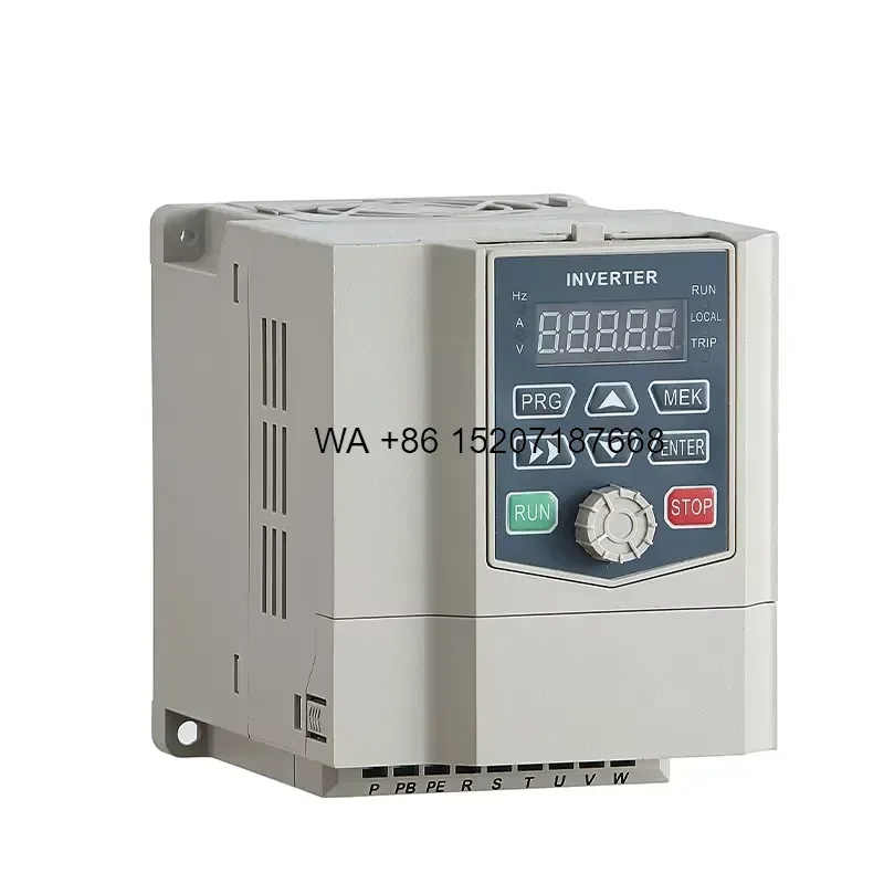 Wmwmnu High Performance Solar Frequency Converter for SCK300 G2-2D2 2.2kW Water Pump 10A Adjustable 0-400Hz