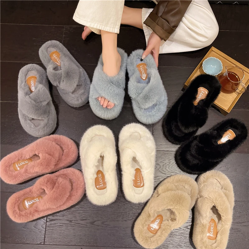 2024 Chunky Platform Fur Slippers Women Autumn Thick Bottom Furry Outdoor Slippers Woman Short Plush Designer Shoes