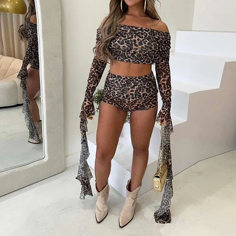 BKLD Y2K Holiday Street Style Off-shoulder Slash Neck Backless Long Sleeve Folds Crop Top+Mini Wrap Hip Shorts Leopard Print Set