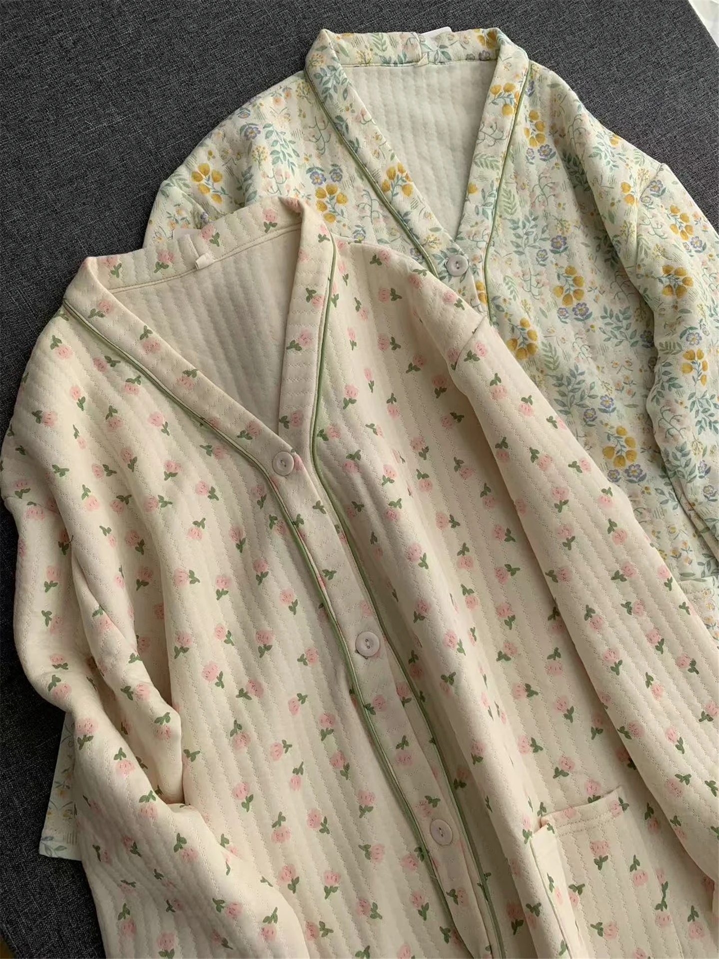 

Pure Cotton Air Layer Robe V-Ne Home Clothes Nightgown Autumn Winter Warm Sweet Bright Color Dopne Goose Long Sle