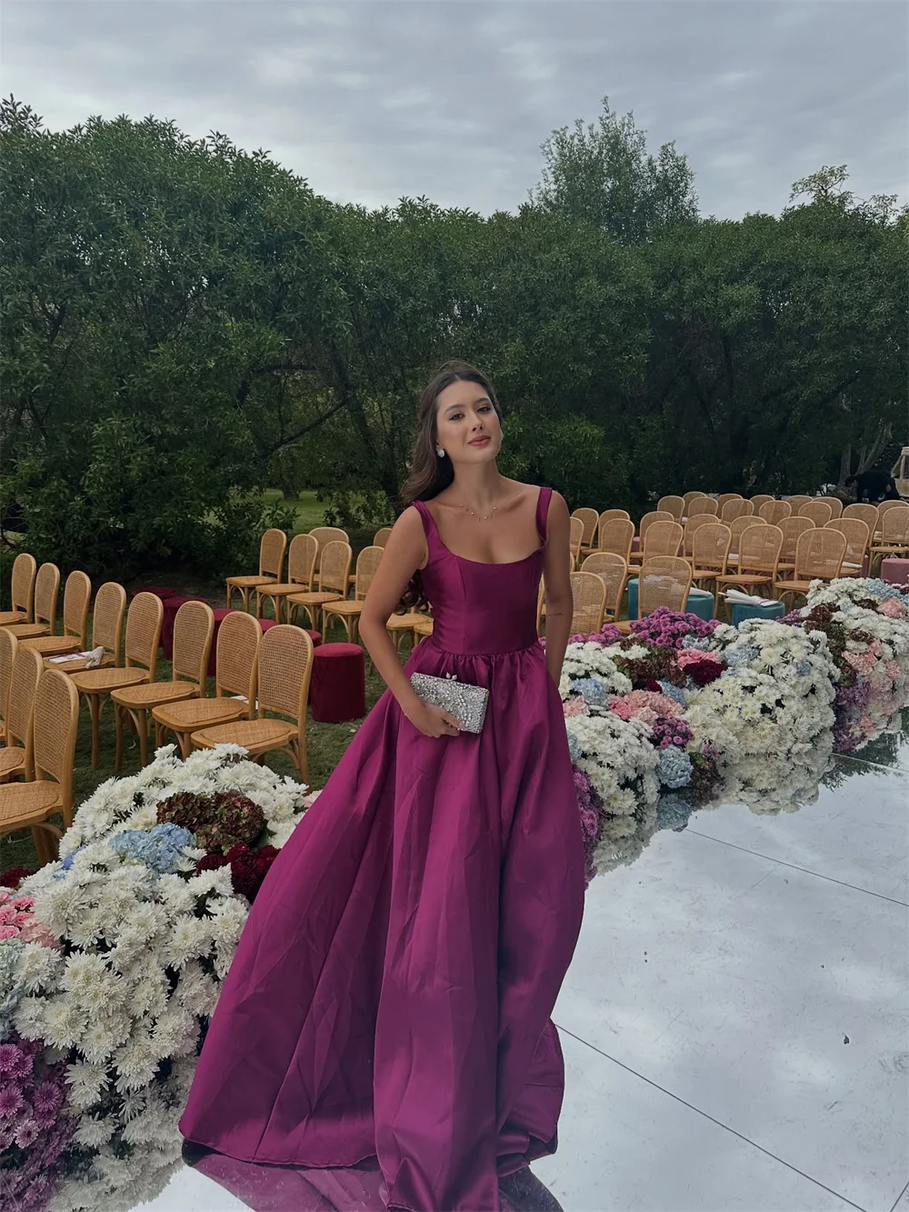 

Spaghetti Strap A Line Pleat Evening Dress Sleeveless A Line Long Ball Woman Prom Gown Customized Classic Party Dress