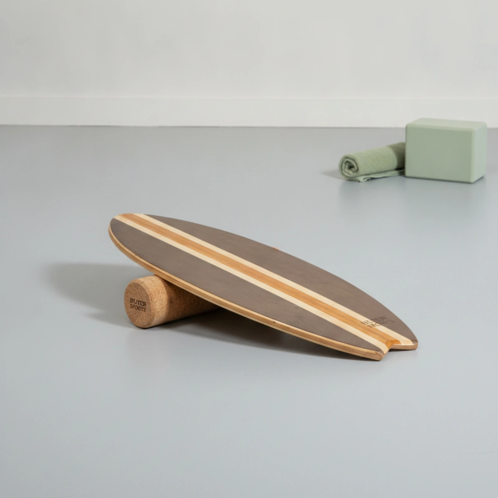 Balance Board with Roller Versatile Wave Balance Board Stability Coach Long-Lasting Sturdy for Surfers, Fitness Training