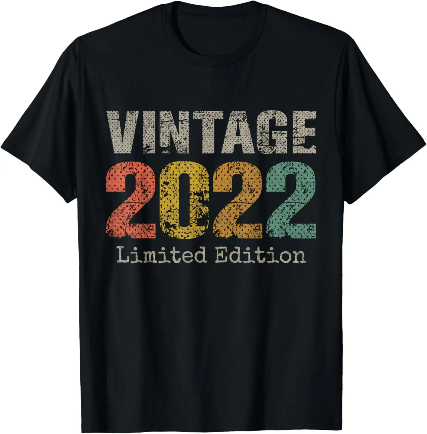 

Vintage 2022 Text 4th Birthday Gift Boy Girl 4 Year Old T-Shirt