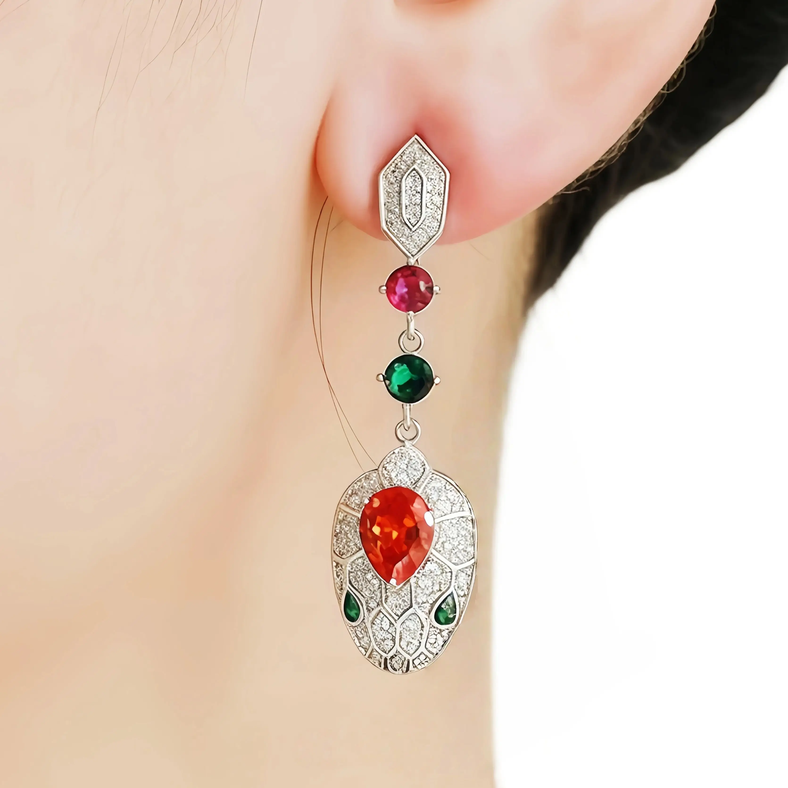 

WENXIN Luxury s 925 Sterling Silver Snake Earrings Pendant For Women Female Green Red Gemstones Snake Head Drop Earrings Jewelry