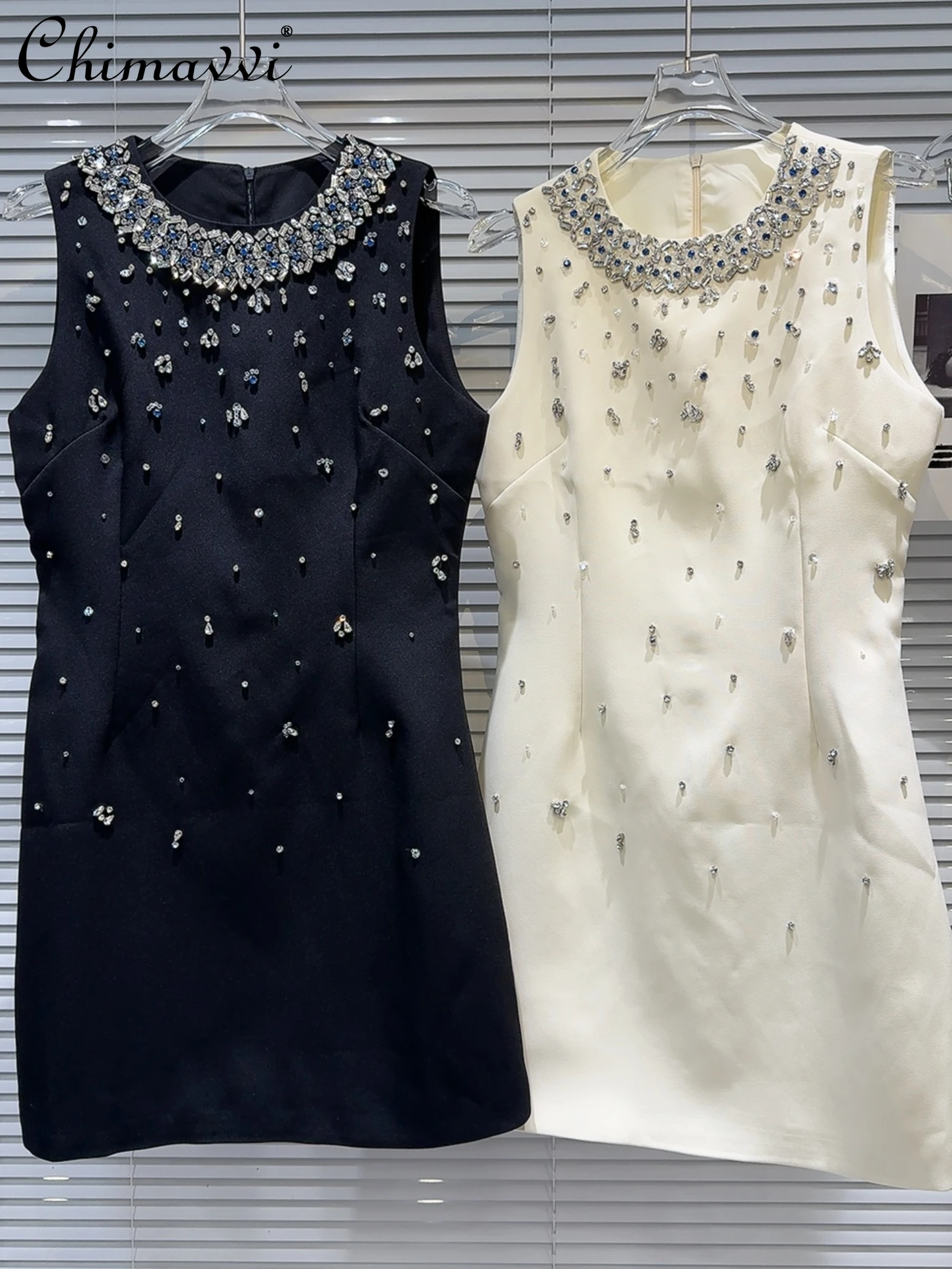 

2024 Summer New French Rhinestone Beaded Heavy Industry Short Dress Fashion Round Neck Slim Elegant Socialite Vest Dress Women