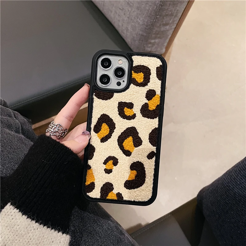 Ins Embroidered Plush Leopard Pattern Plush Phone Case for IPhone 13 12 11 Pro Max X XR XS Max 7 8 Plus Wool Fabrics Cover