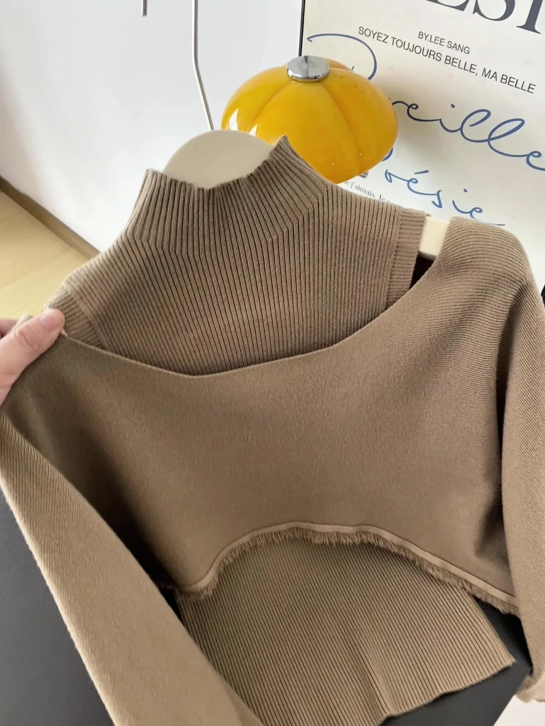 Suéter de Manga Longa Tricotado com Franjas, Novo Estilo 2025, Conjunto de Duas Peças para Mulheres, Tendência