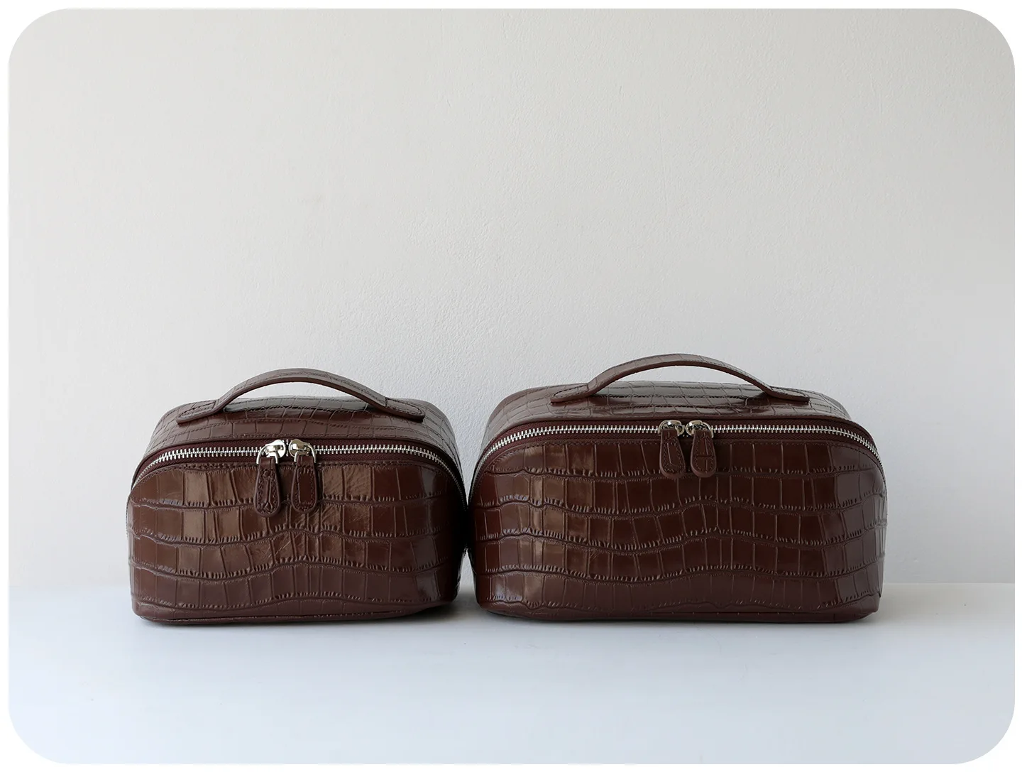 Waschtasche aus echtem Leder mit Krokodilstruktur, großes Fassungsvermögen, Reise-Kosmetik- und Toilettenartikel-Organizer, Damentasche, Make-up-Tasche, Luxustasche – Detail 14