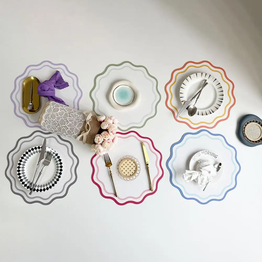 Waterdichte eetplacemat Elegante kunstleer geschulpte placemats Hittebestendige eettafelbescherming Antislip voor keuken
