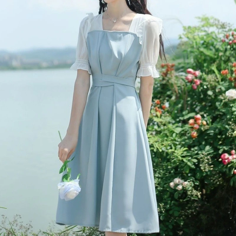 

2025 Summer New French Cross-waisted Lace-up Spliced Chiffon Fly-fly Sleeve Square Collar Dress For Women Super Fairy