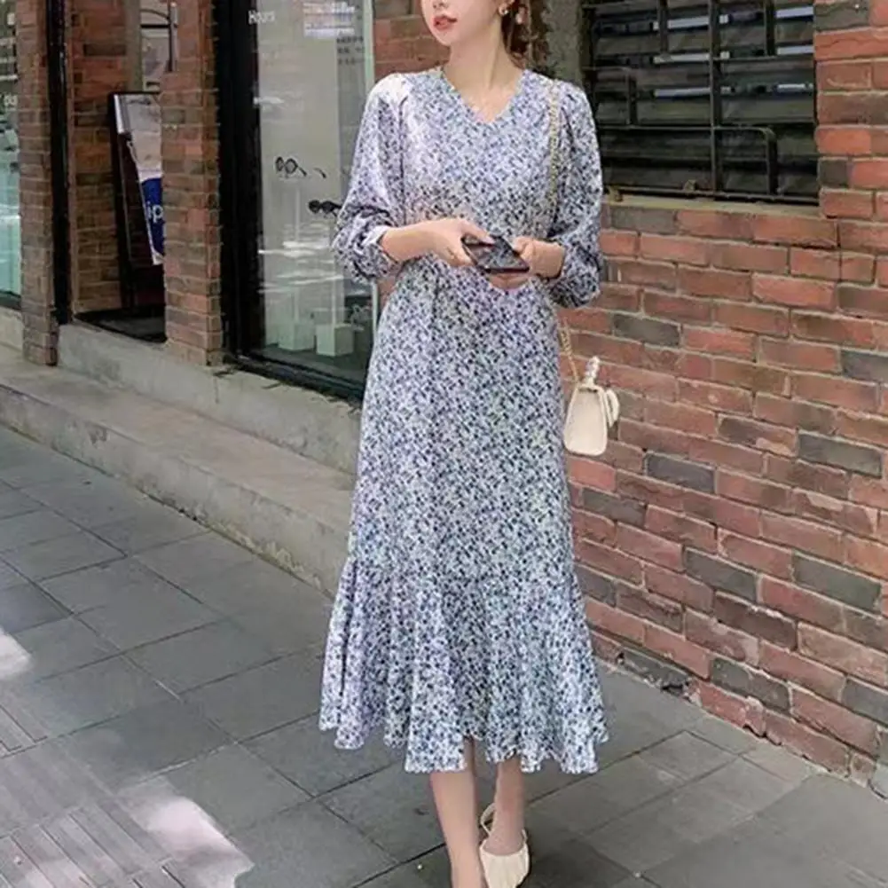 

Women Floral Print Dress Elegant V-neck Floral Print A-line Midi Dress with Fishtail Hem Soft Patchwork for Women Stylish