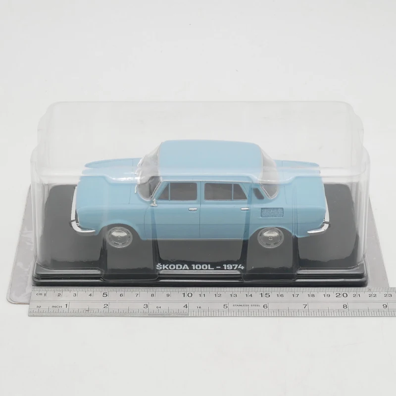 IXO / Hachette 1:24 Skoda 100L 1974 Diecast Car Model Metal Toy