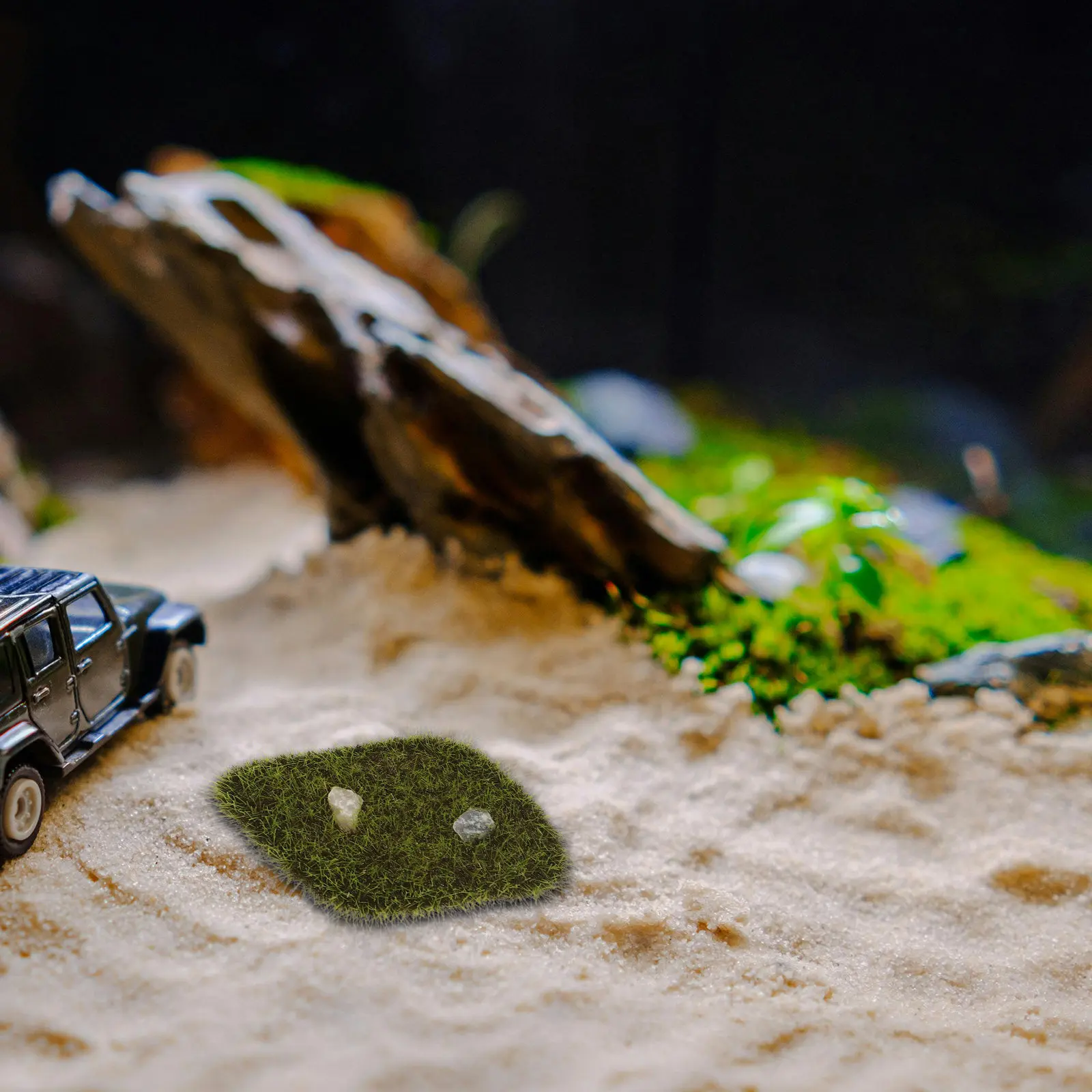 

2 шт. самоклеящиеся кластеры искусственной травы, реалистичные миниатюрные пучки для DIY-диорам, железнодорожных макетов, ландшафтного дизайна