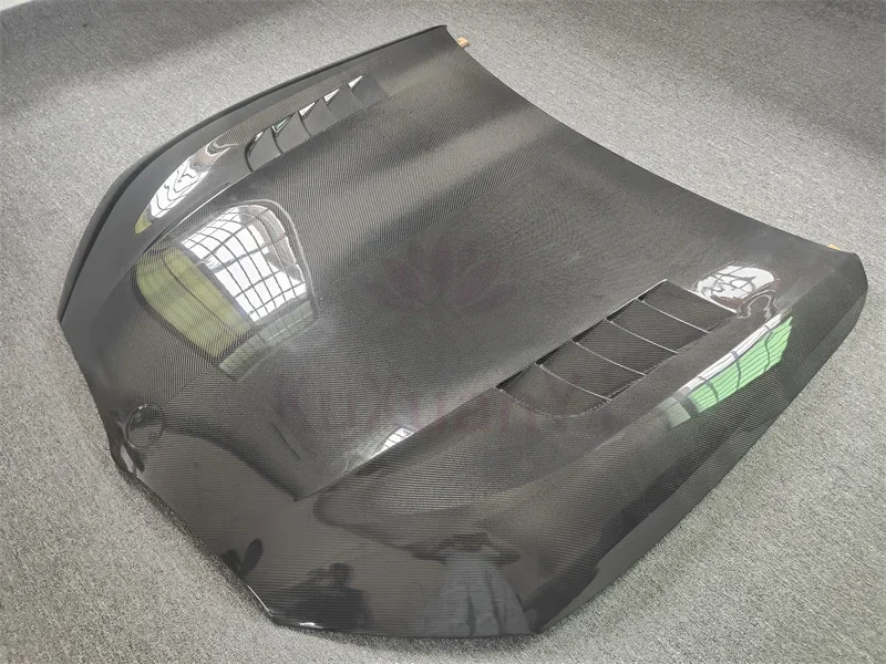 Used for  M8 G14 G15 8 Series 840i double-sided carbon fiber V-style perforated engine hood body kitcustom