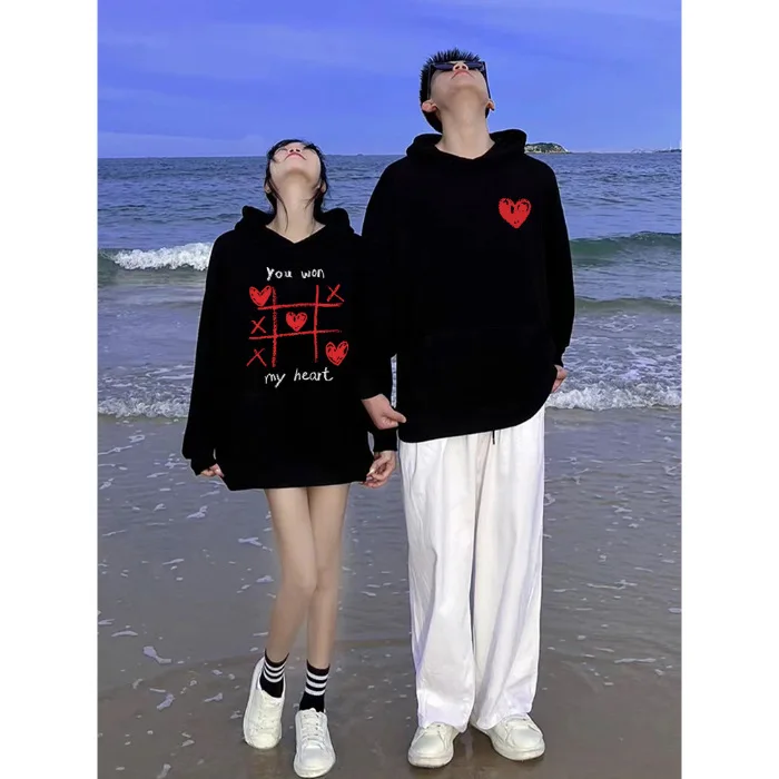 سترة بقلنسوة على شكل قلب من العلامة التجارية Lianxin للزوجين الجديدة لعام 2025 للرجال والنساء ملابس الخريف والشتاء