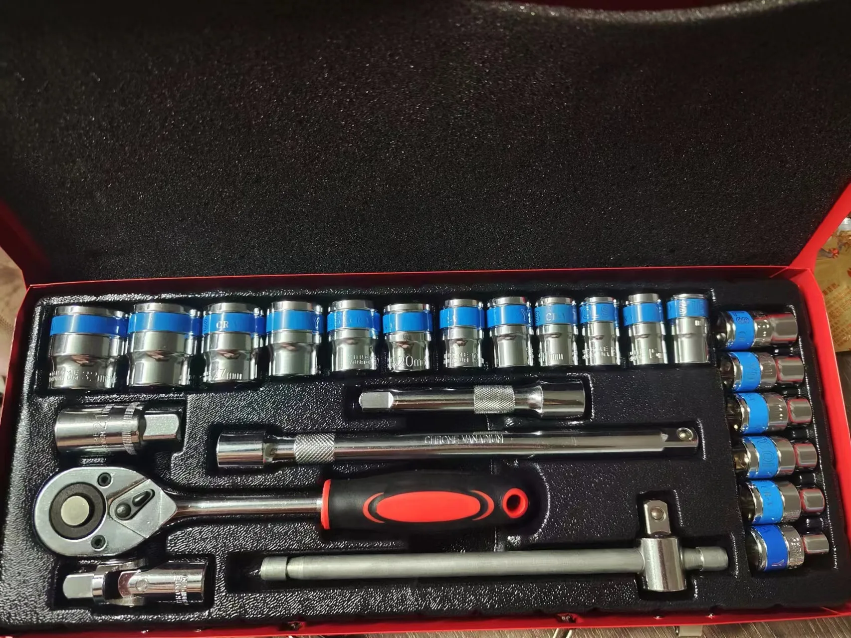 24pcs Socket Wrench Ratchet Car Repair Combo Car Repair Hardware Toolbox