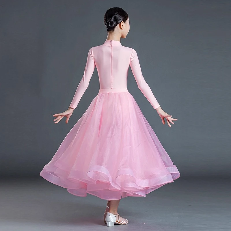 Nieuwe Latin danskostuums meisjes prestatiekostuums roze ballroom dansvoorstelling kostuums moderne dansrokken met lange mouwen