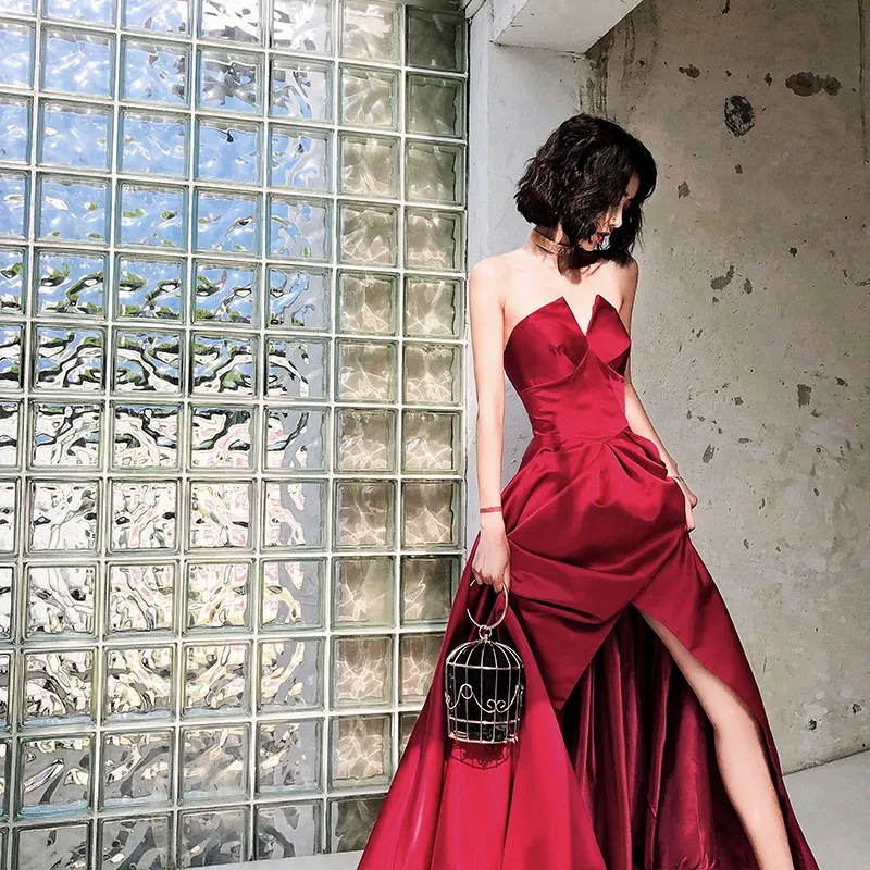 

New toasting style strapless hosting fashion banquet dress