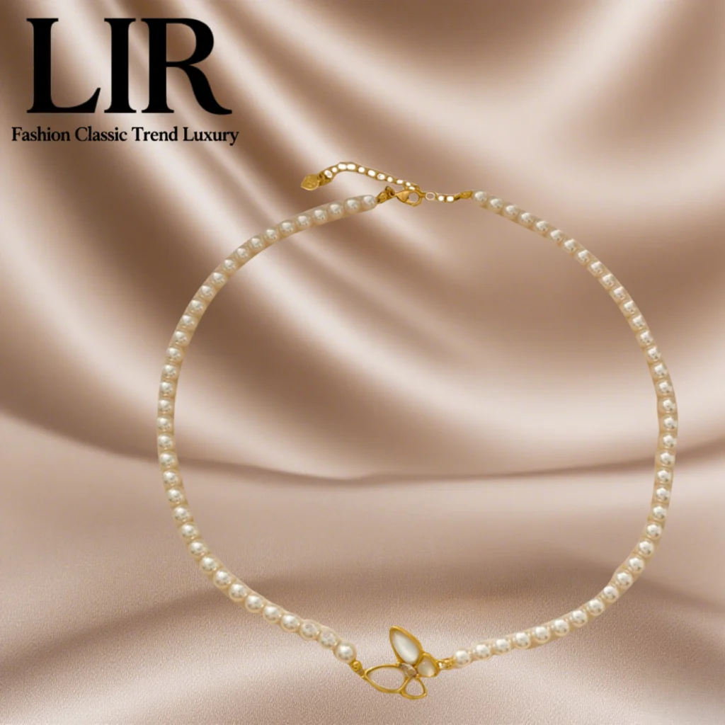 

LIR 2025 New Retro Pearl Butterfly Necklace: Gentle White, Elegant Charm, Women’s Pendant Chain