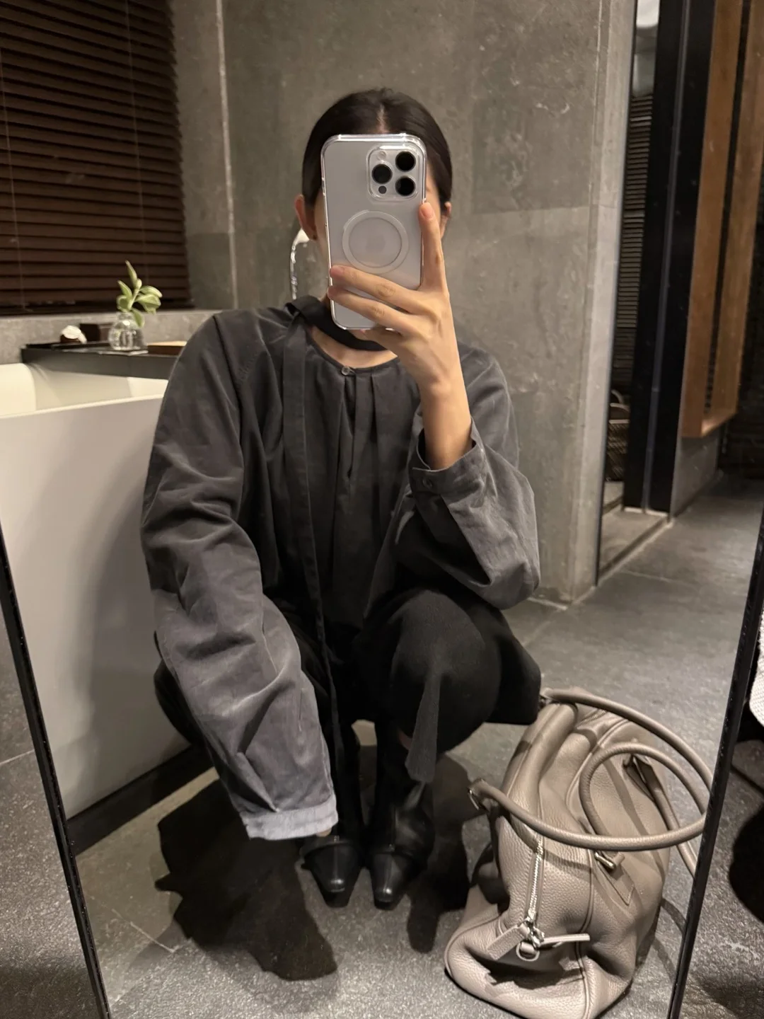 

Модная вельветовая юбка для женщин, простой дизайн, высококачественная ткань, удобная, дышащая, длинная, круглая горловина.