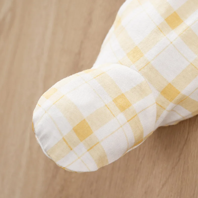 Infant Yellow grid Print 0-12 months Bodysuit Spring and Autumn comfort cotton Long Sleeve Baby one-piece foot covered pajamas