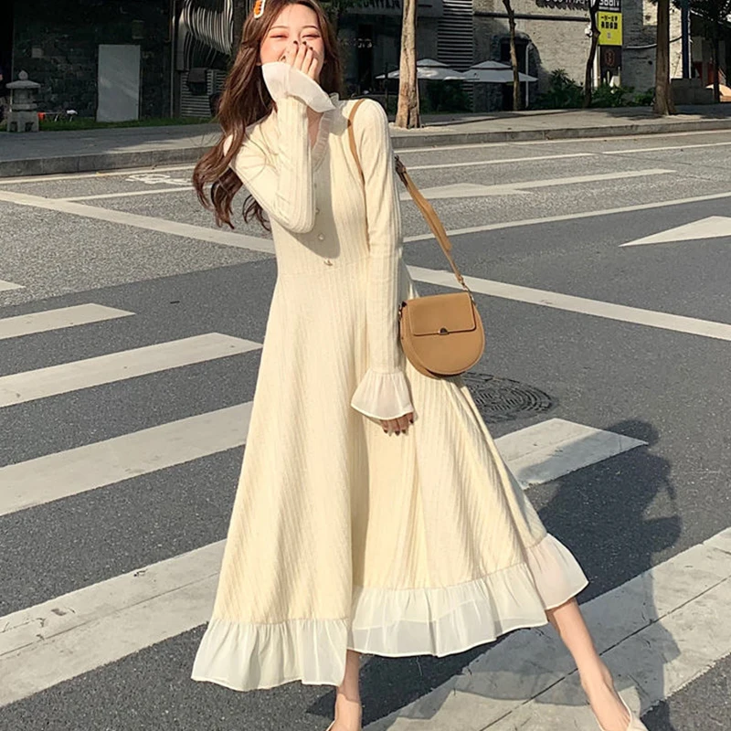 

2023 Autumn Winter V-Neck Button Knitted Dresses Flare Sleeve Lace Edge A-line Dresses Solid Loose Elegant Sweater Long Dresses