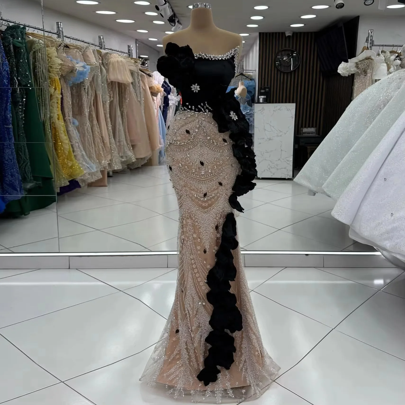 Luxury Long Middle Eastern Evening Dresses Black Sheer Beaded Saudi Arabia Dubai Robe De Soiree Prom Dress Gown Customized