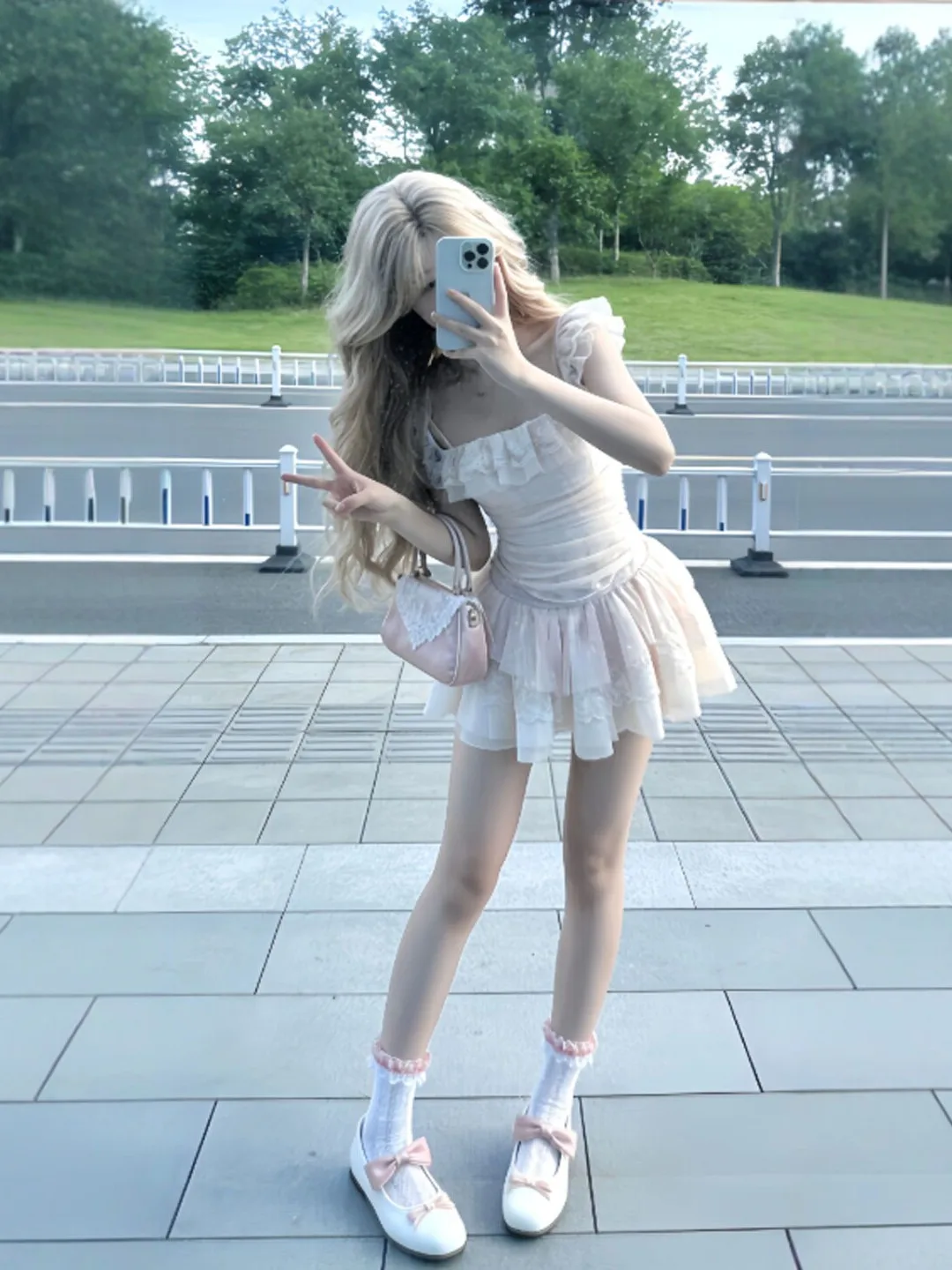 

Уникальный комплект из пышной юбки и футболки с коротким рукавом: омолаживающий, милый, маленький размер, летний модный костюм-двойка из комфортного хлопка