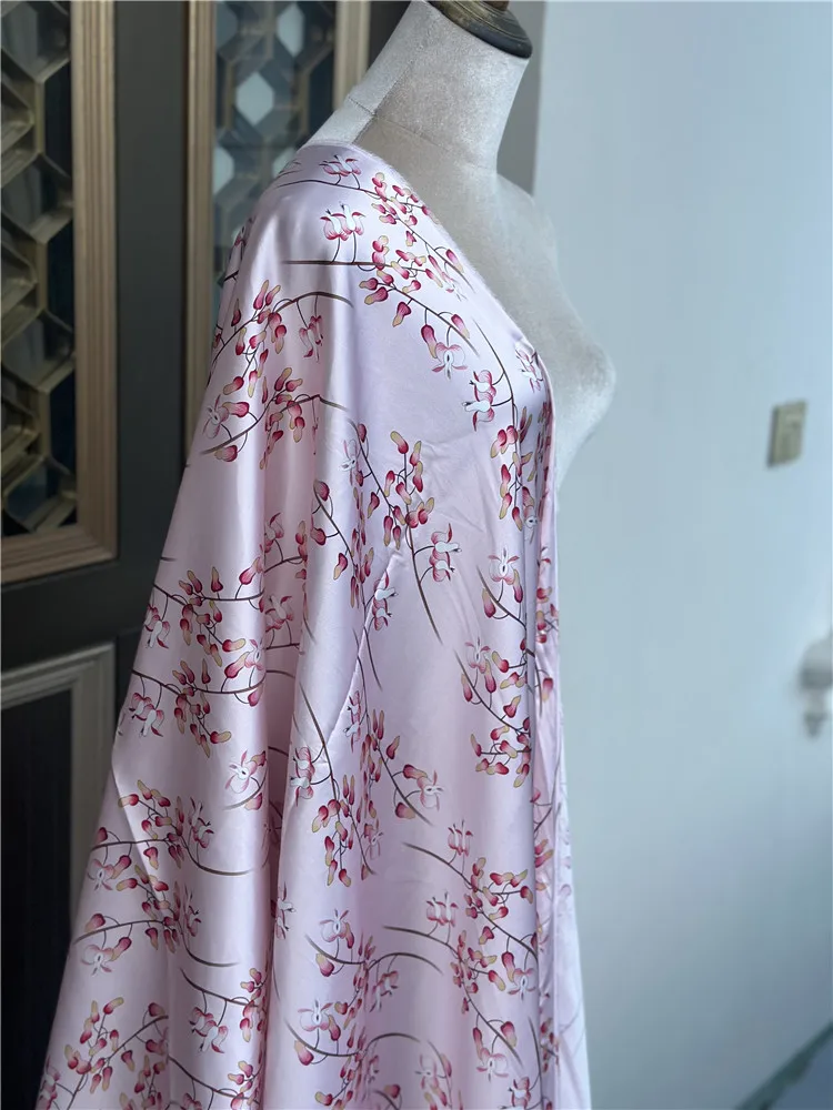 

1 meter 95% Mulberry Silk 5% Spandex 21 momme Charmeuse Silk Fabric Pink Floral Printed 140cm 55" wide by the yard JN665