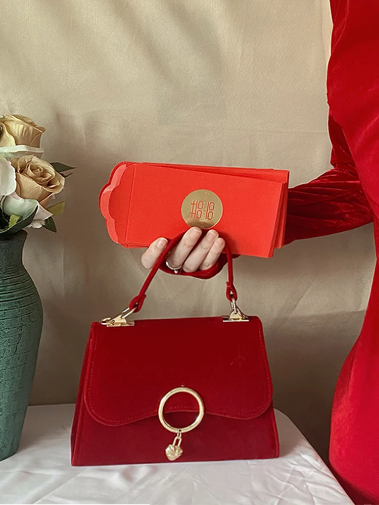 Women Crossbody Bag High Grade Large Capacity Pearl Chain Decor Female Handbag Fashion Simple Textured Red Wedding Bag