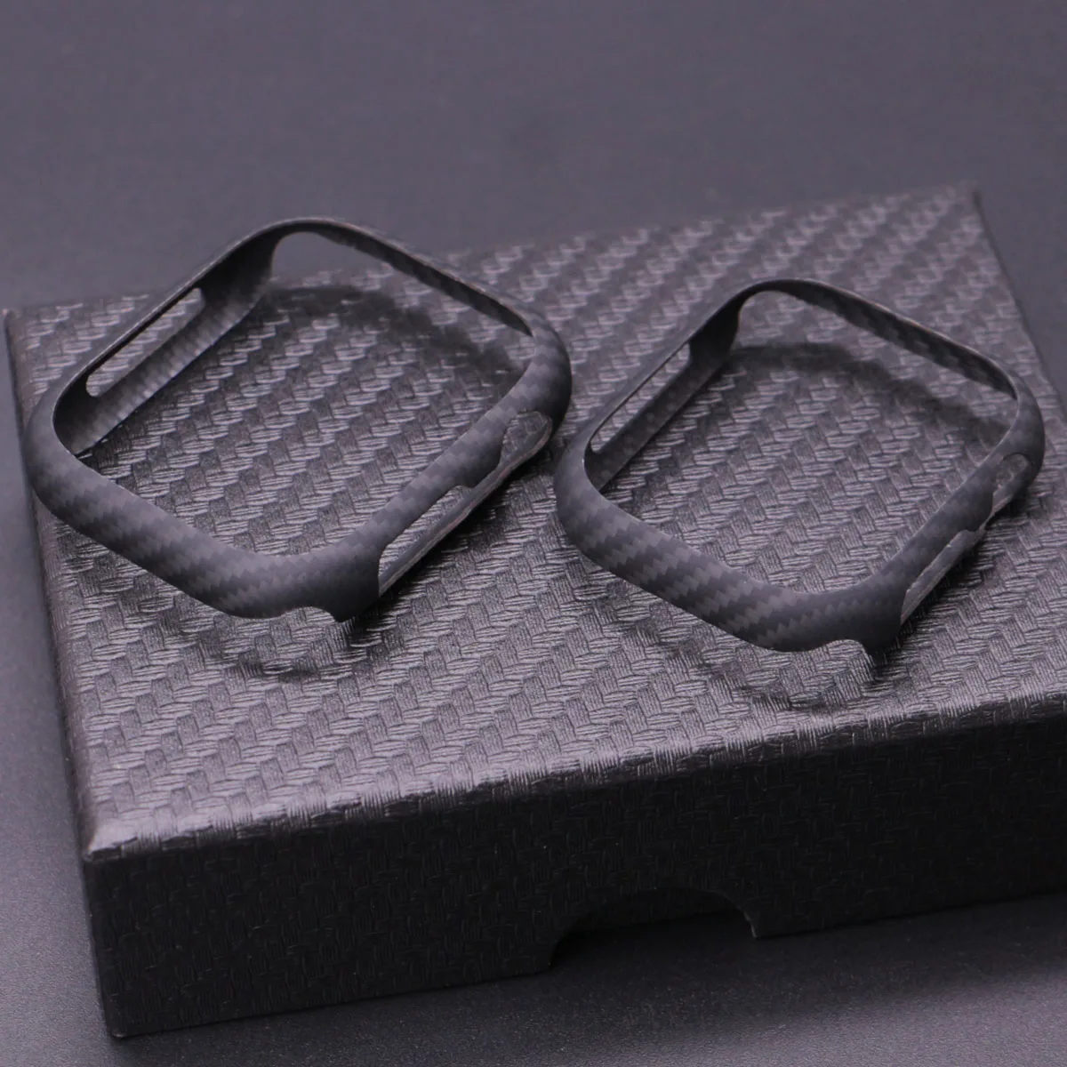 Custodia per orologio sottile in fibra di carbonio Kevlar da 46 mm 42 mm per Apple Watch S10 S11 Custodia protettiva in fibra aramidica