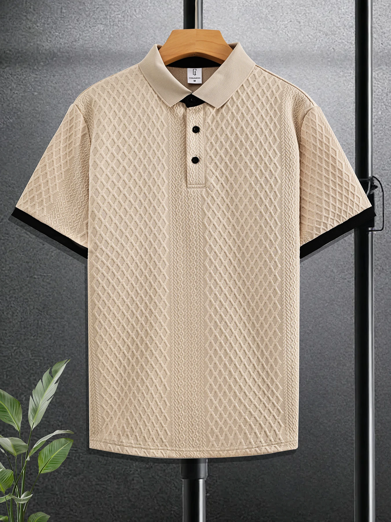 Men's Full-Length Diamond-Patterned Short-Sleeve Polo Shirt with Contrasting Color Trim, Button Placket, and a Textured Design for Everyday Wear