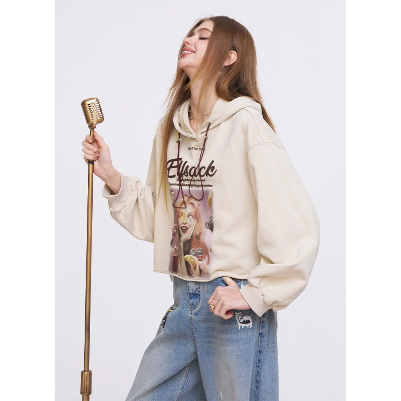 ELFSACK Vintage Graphic Hoodie for Women, Pop Art Portrait Sweatshirt, Streetwear Aesthetic Crop Top for Spring Casual Outfit