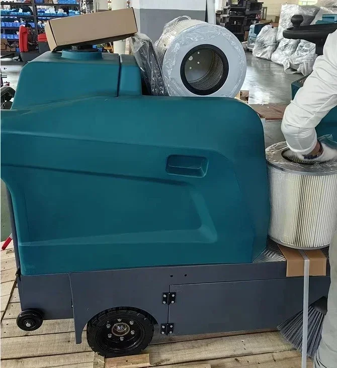 ركوب عالي الكفاءة على آلة كنس تنظيف الأرضيات #4