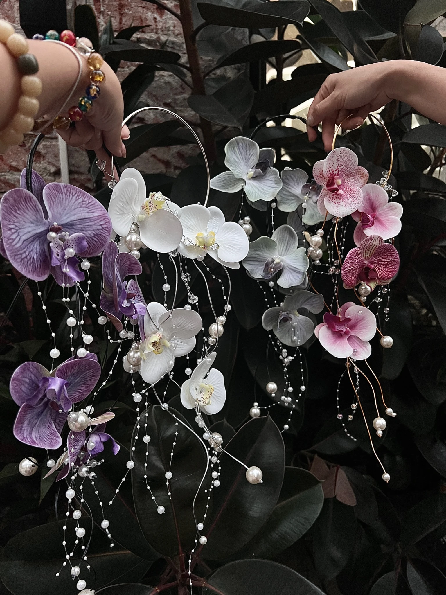 

Vintage Phalaenopsis Pearl Waterfall Hand Carry Flower Bride Hand Bouquet Wedding Photo Accessories Hand Carry Flower