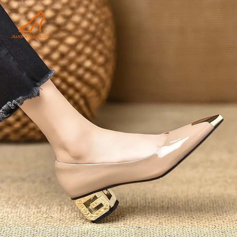 

Новые женские туфли на высоком каблуке в стиле французского ретро с металлическим носком, коллекция Весна/Осень 2026 - повседневные туфли-лодочки на массивном каблуке, рабочая обувь с золотой пряжкой