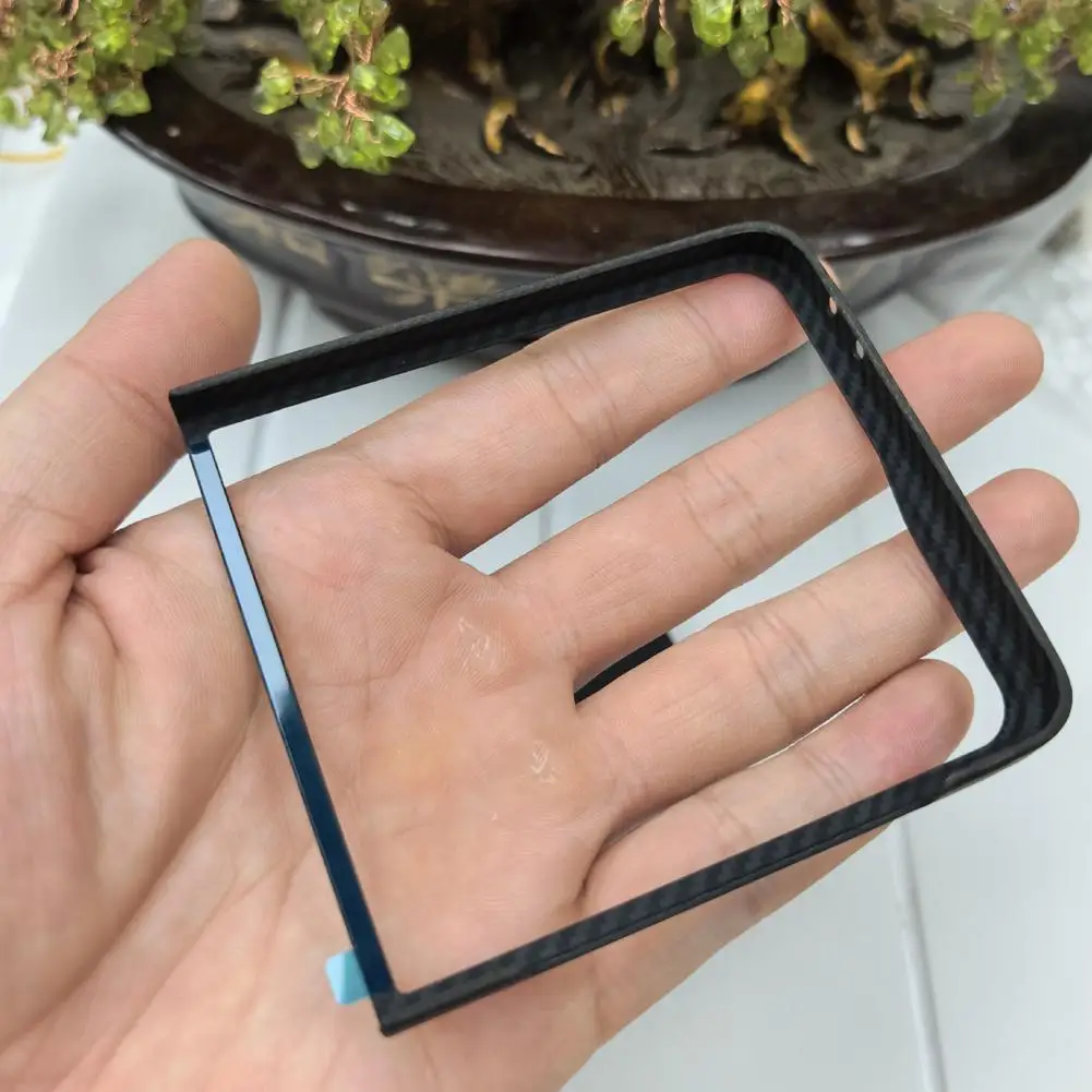 

Чехол из углеродного волокна для Samsung Z Filp 7, магнитный чехол для беспроводной зарядки, защитный ультратонкий B1S8