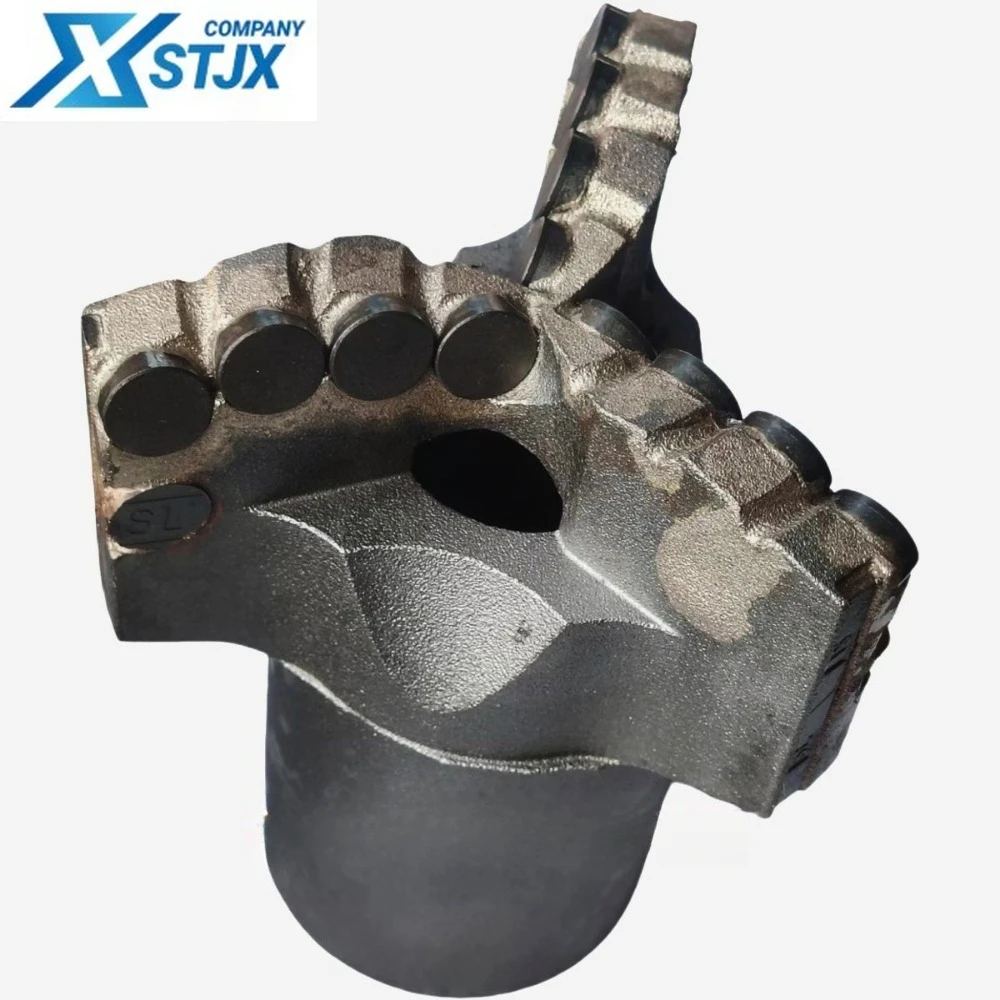 

Three-wing scraper coreless composite drill bit Geological exploration drilling