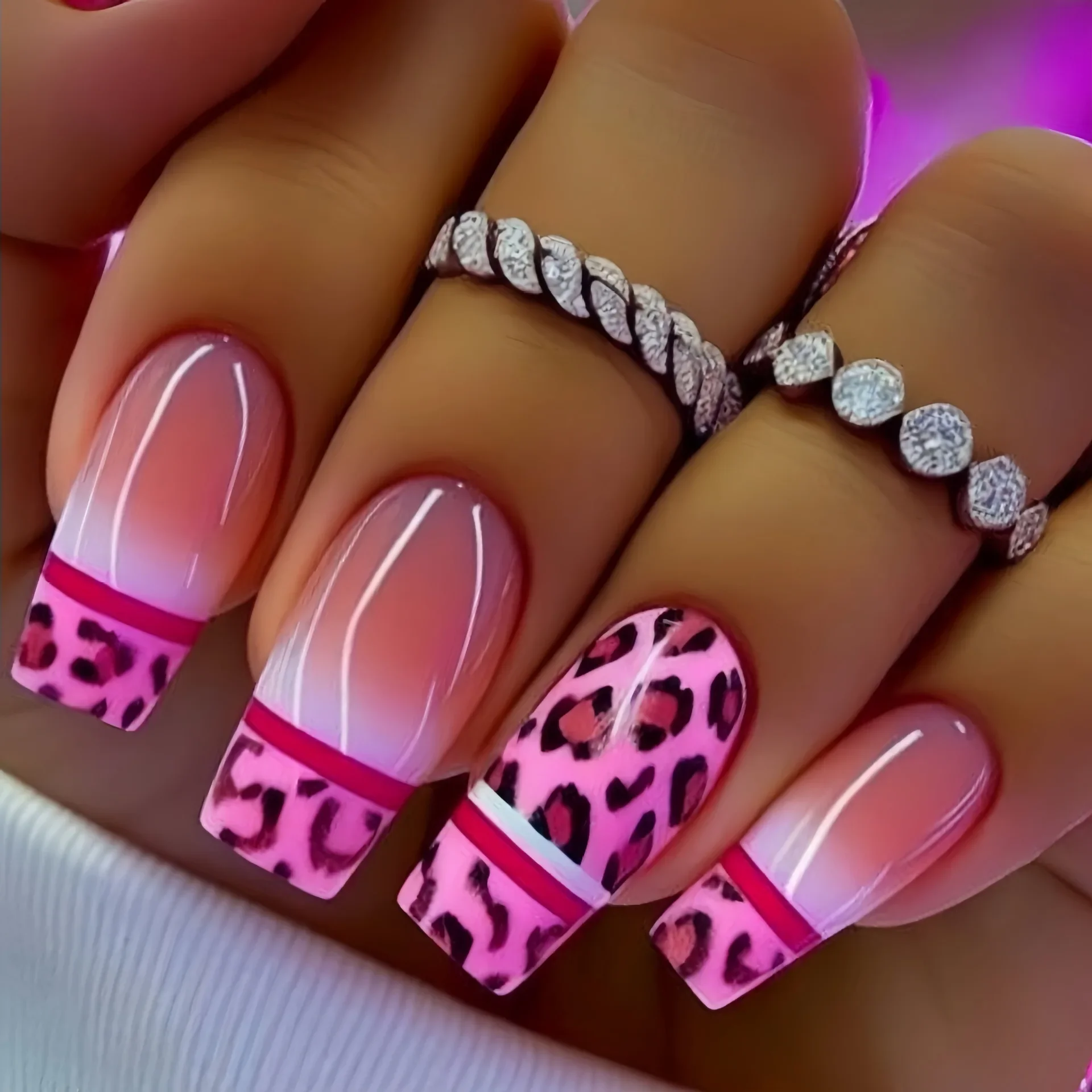 

Pink Leopard Press On Nails, Long Coffin Fake Nails, Ombre Gradient with Leopard Print Removable False Nail Tips