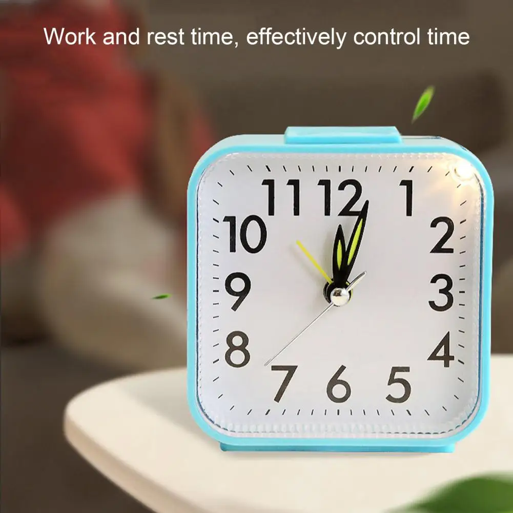 Non Ticking Alarm Clock Battery Powered Silent Bedside Clock Night Light Loud Travel Clock For Heavy Sleepers Kids Elderly