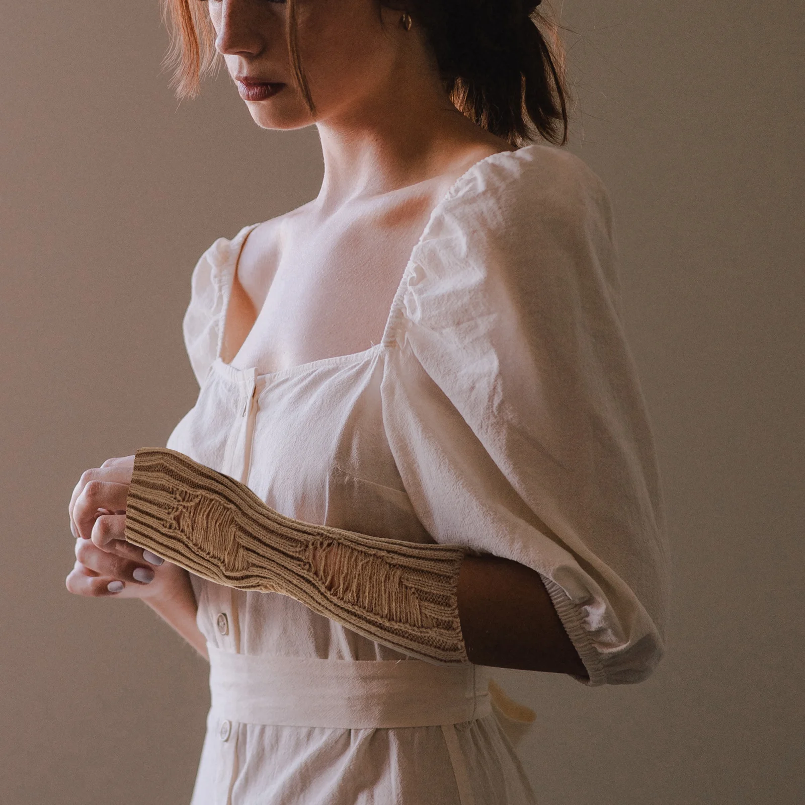 

2pcs Knitted Arm Warmers Women Fingerless Gloves Holes Soft Warm Winter Hand Sleeves For Typing Stylish Acrylic Fiber Arm