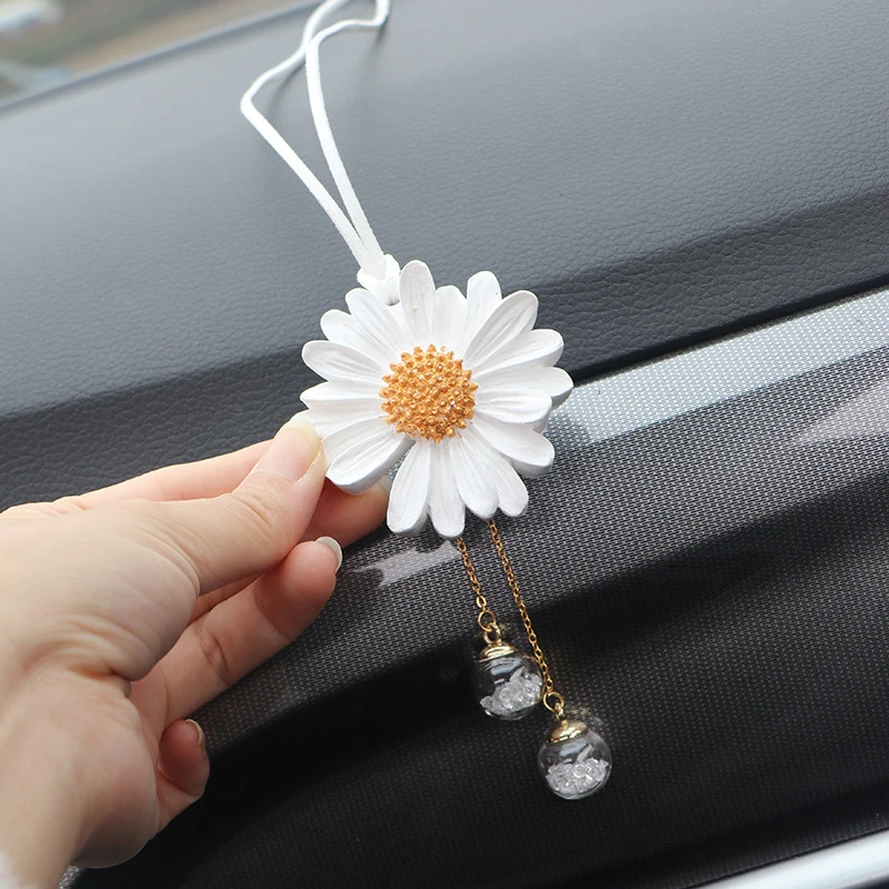 Little Daisy Rearview Mirror Plaster Fragrance Daisy Decoration Sunflower Shaped Car Pendant Interior Decoration Accessories