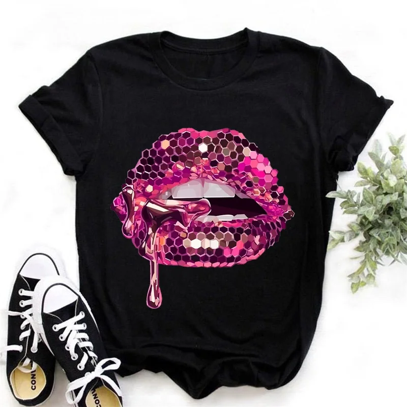 Pink Glitter Lips Graphic Print Tshirt Women'S Clothing Luxurious Makeup T Shirt Haut Femme Aesthetic Clothes T-Shirt Wholesale