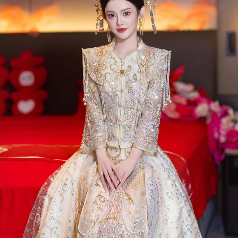 

High-end custom-made light-colored new phoenix crown red wedding dress and dragon gown