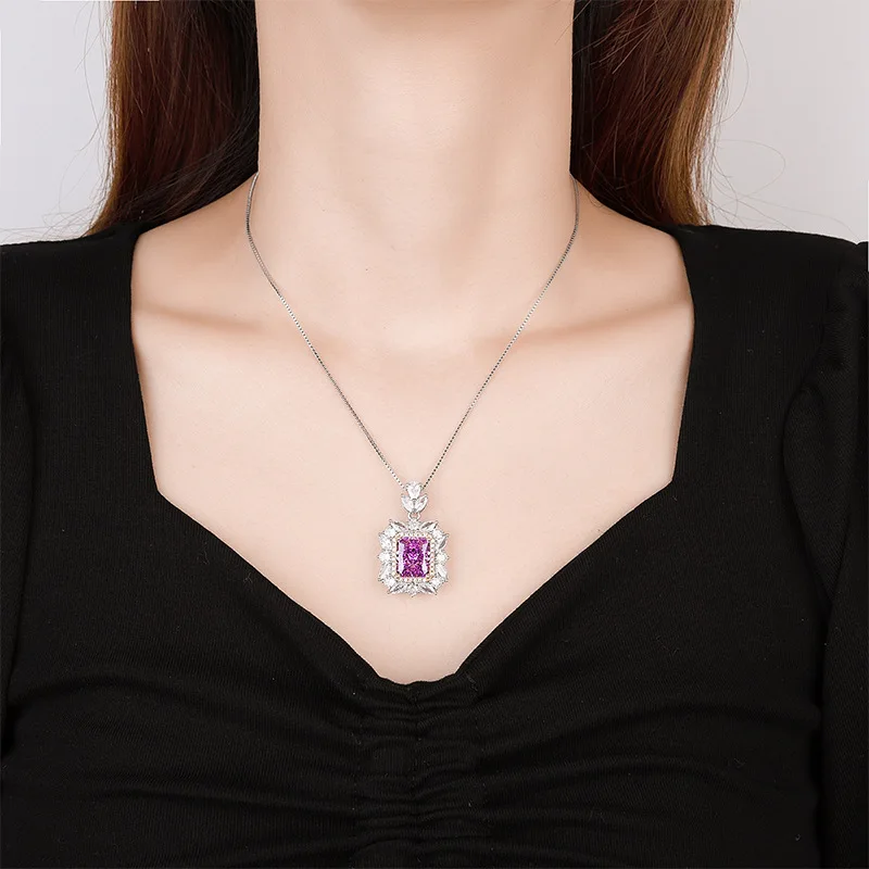 New High Carbon Diamond Ice Flower Cut Fancy Cut Diamond Copper Inlaid Fashion Light Luxury Pendant 10*12