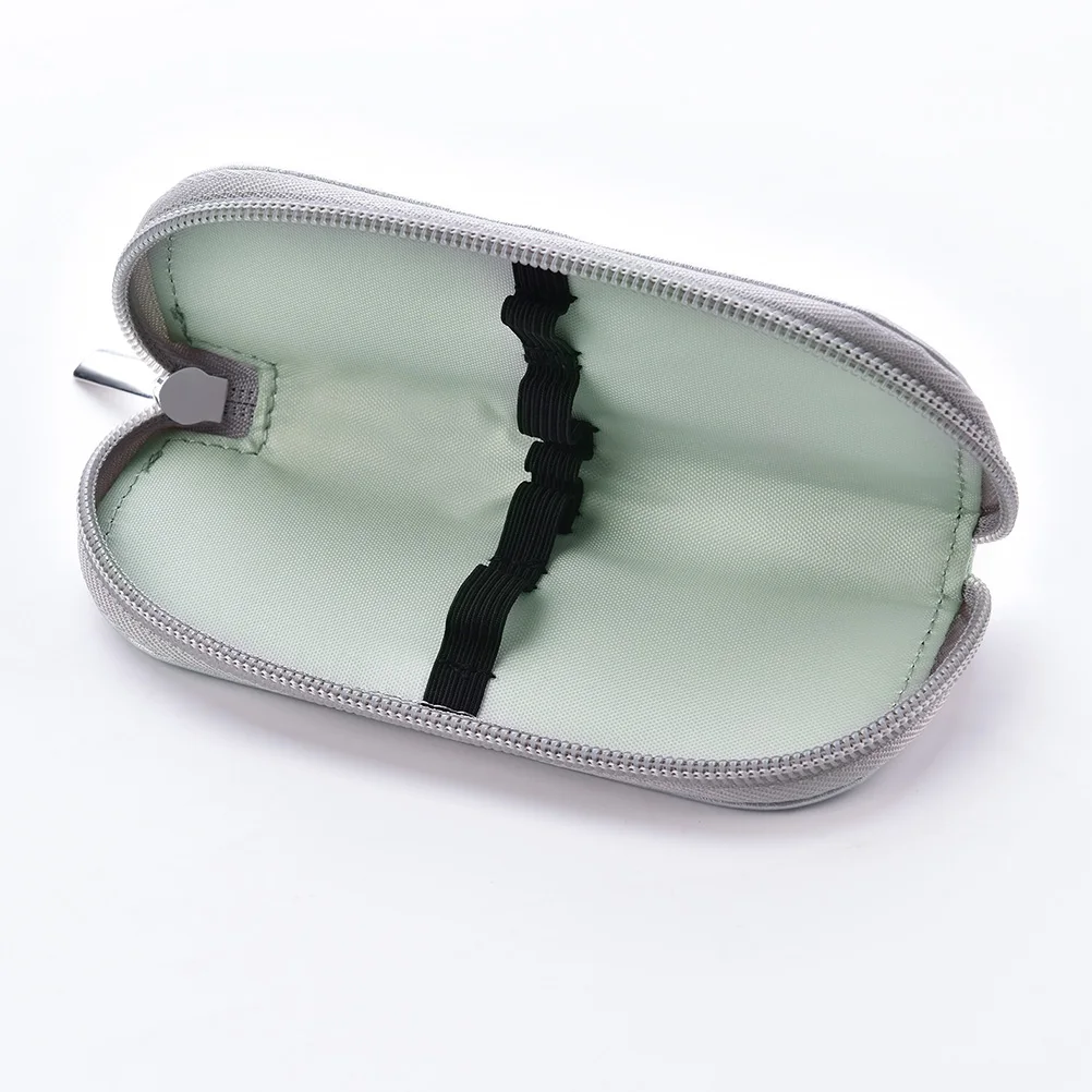 

Waterproof Portable Makeup Bag Zippered Pouch Pu Durable Travel Toiletry Case For Women Silver B-022