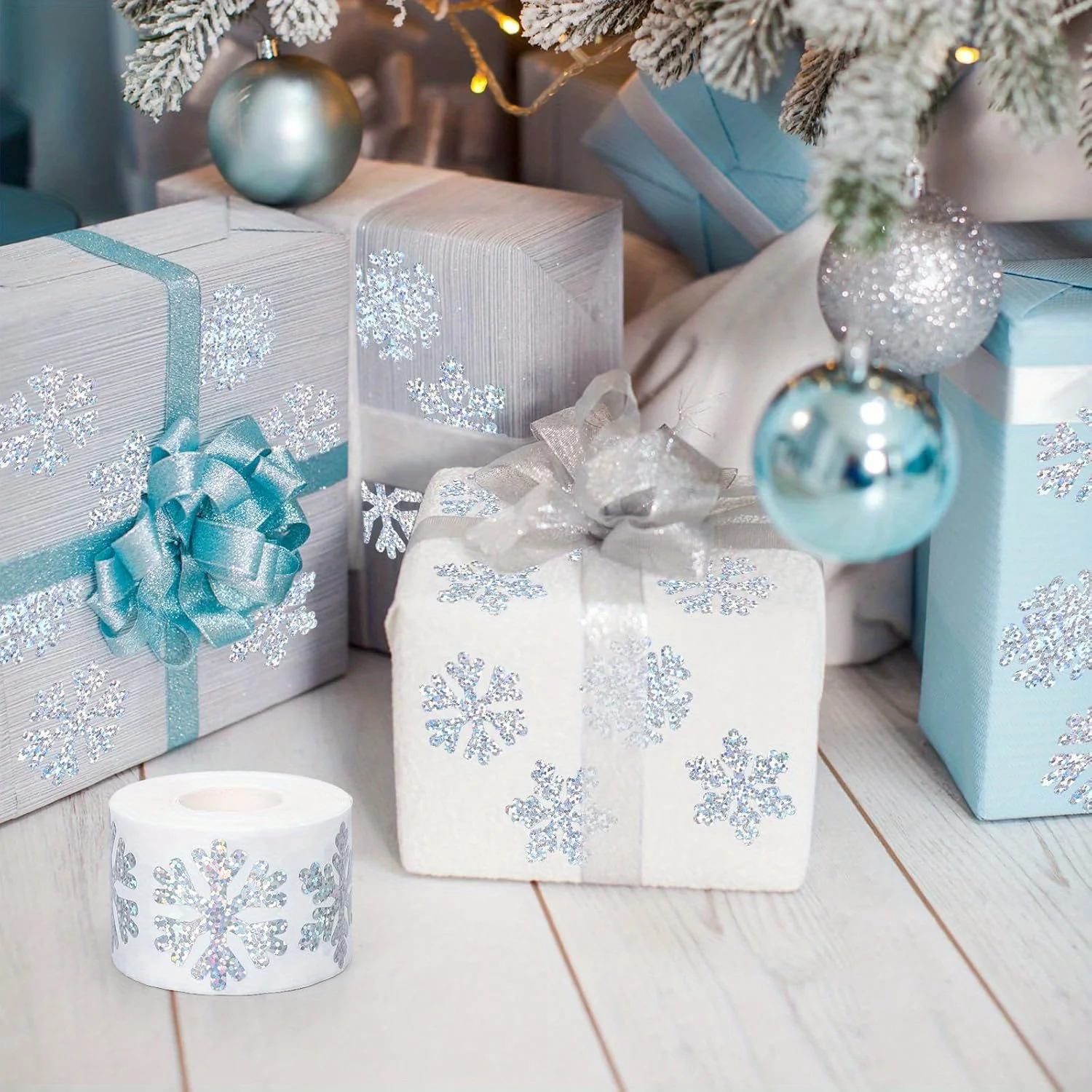 Rouleau d'autocollants flocon de neige de noël et d'hiver, 500 pièces, autocollants auto-adhésifs pour enveloppes, fournitures de fête pour journal intime et saison de rentrée scolaire