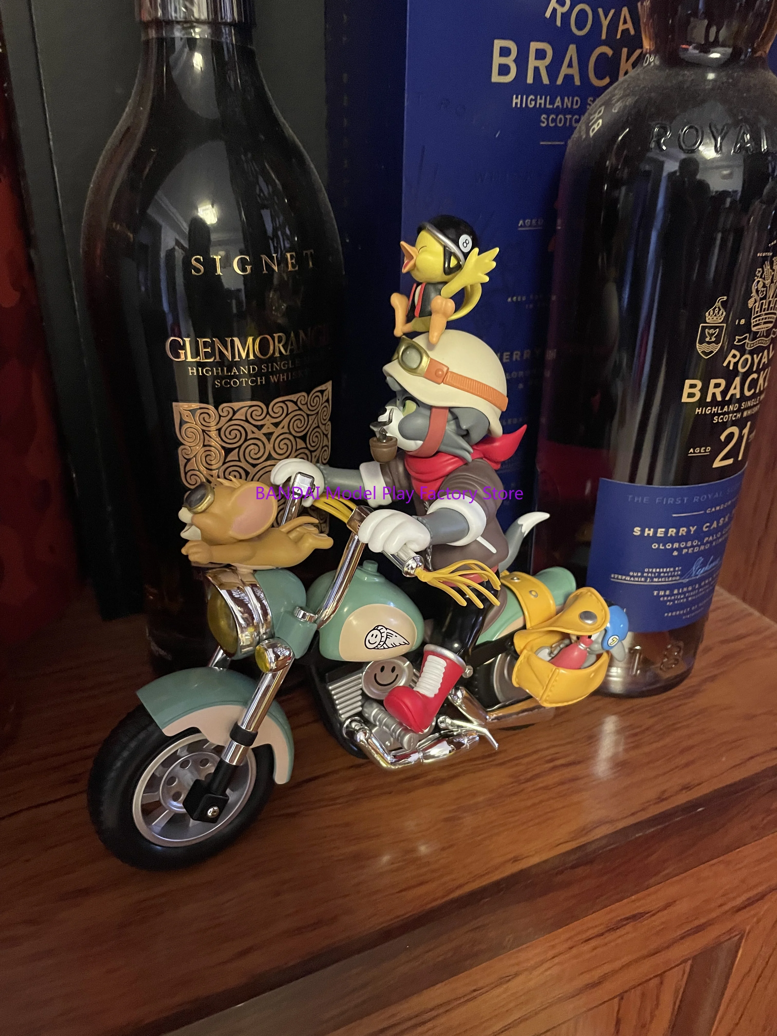 Auf Lager 52TOYS 1/12 klassische kurze animierte Serie TOM JERRY Katze Maus Retro Motorrad 6in 18CM komplettes Set Figuren Modell